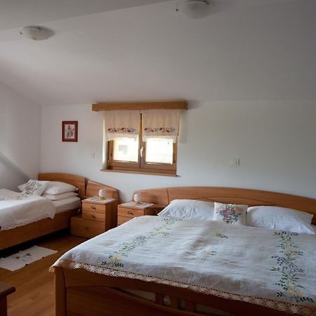 Tourist Farm Ob Izviru Krupe Villa Semic Rum bild