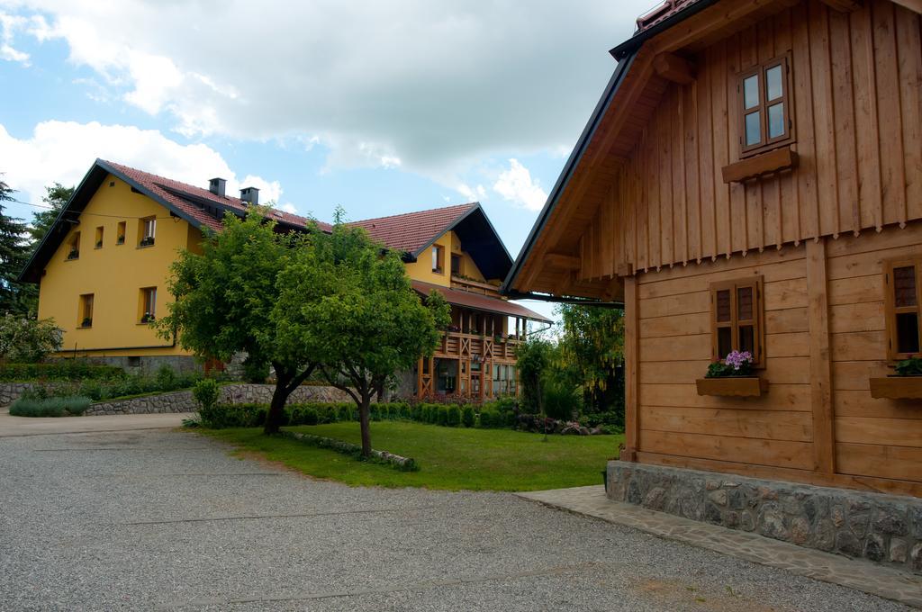 Tourist Farm Ob Izviru Krupe Villa Semic Exteriör bild